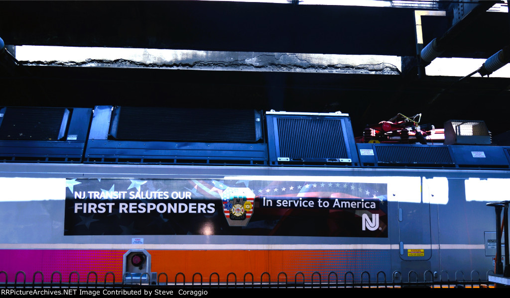 Banner on NJT 4533 NJ Transit Salutes Our First Responders